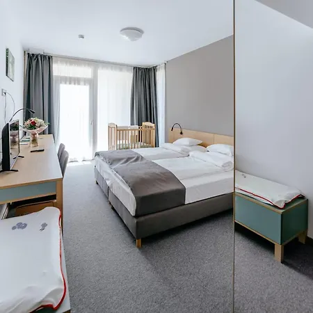 Ξενοδοχείο Rakoczi Hotel, Tabor Es Rendezvenykoezpont