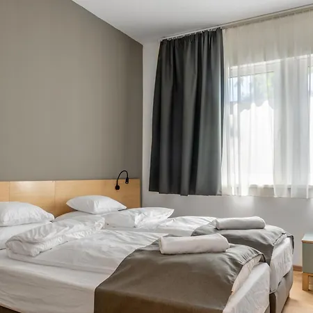 Ξενοδοχείο Rakoczi Hotel, Tabor Es Rendezvenykoezpont Sátoraljaújhely