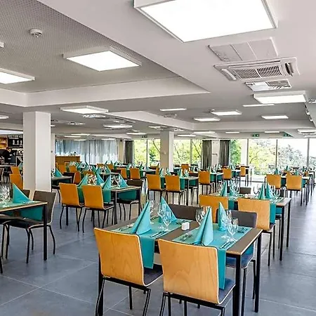 Hotel Rákóczi Hotel, Tábor és Rendezvényközpont
