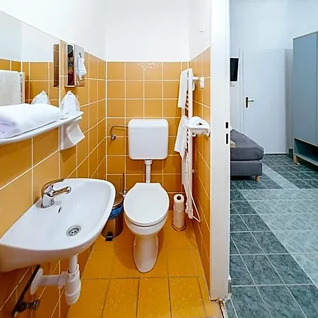 Rakoczi Hotel, Tabor Es Rendezvenykoezpont