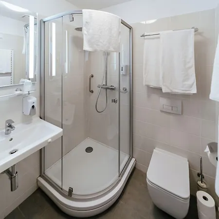 Rakoczi Hotel, Tabor Es Rendezvenykoezpont Ξενοδοχείο Sátoraljaújhely